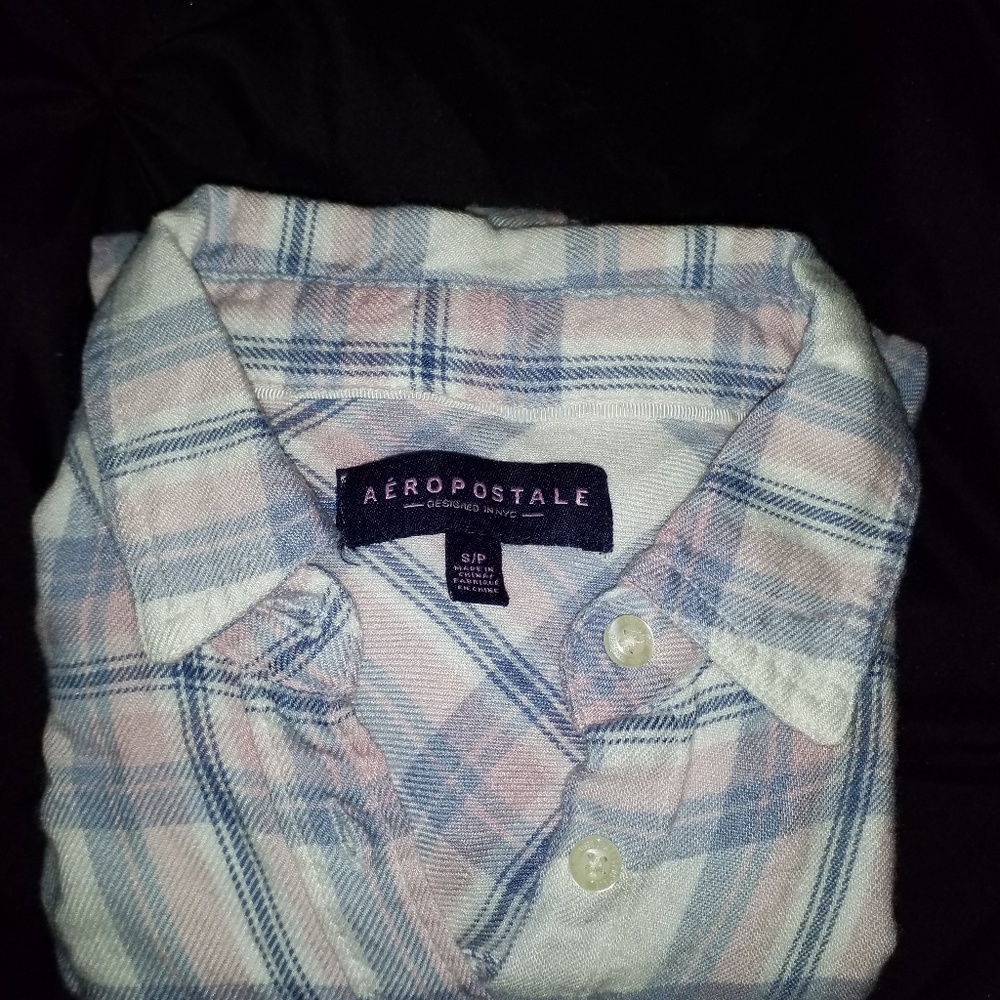 Women's Aeropostale Button Down :)